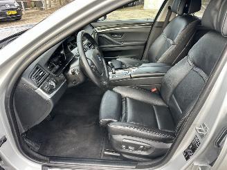 BMW 5-serie Touring 520i 184pk 8-traps aut Luxury Ed - nap - leer - stoelverw - elektr trekh + stuur - memory l+r picture 28