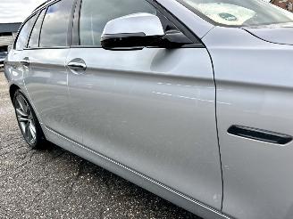 BMW 5-serie Touring 520i 184pk 8-traps aut Luxury Ed - nap - leer - stoelverw - elektr trekh + stuur - memory l+r picture 77
