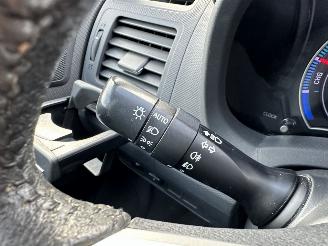 Toyota Auris 1.8 Full Hybrid 123pk aut Executive - nap - navi - camera - keyless entry + start - lmv + 4x goede banden picture 27