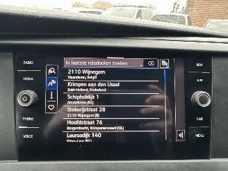 Volkswagen Transporter 2.0 TDI 150pk 6-bak Lang 3pers - 2x schuifdeur - nap - camera - navi - airco - cruise - pdc - trekh - facelift picture 43