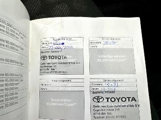 Toyota iQ 1.0 VVTi 68pk automaat Aspiration - 44dkm nap - navi - clima - keyless entry + start - lmv - pdc picture 50