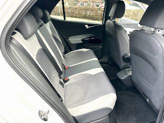 Volkswagen ID.3 58kWh 204pk aut First Plus - nap - navi - cam - keyless - 19 inch - stuurverw - front + line assist - sfeerverl picture 57