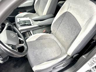 Volkswagen ID.3 58kWh 204pk aut First Plus - nap - navi - cam - keyless - 19 inch - stuurverw - front + line assist - sfeerverl picture 47