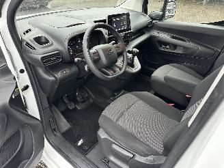 Citroën Berlingo 1.5 BlueHDI 99pk 6-bak euro6 Club - nap - airco - cruise - pdc - carplay - schuif + klapdeuren picture 18