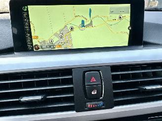 BMW 3-serie 330e 245pk 8-traps aut + f1 high exe - 112dkm nap - harman  - stuur + stoelverw v+a - 360cam - head up - elektr rollo picture 25