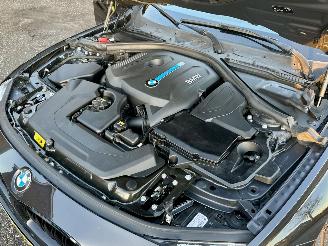 BMW 3-serie 330e 245pk 8-traps aut + f1 high exe - 112dkm nap - harman  - stuur + stoelverw v+a - 360cam - head up - elektr rollo picture 62