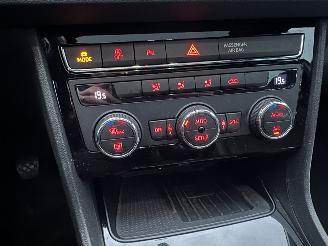 Seat Leon 1.5 TSI 131pk FR Ult Ed - pano - 78dkm - facelift - virtual - front assist - sfeerverl - pdc v+a - alarm - nardo grey picture 38