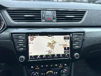 Skoda Superb 2.0 TDI 150pk 6-bak euro.6 Style Bus - nap - navi - camera - front + side + park assist - keyless entry + start picture 16