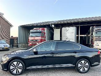 Unfallwagen Volkswagen Passat 1.4 TSI 225pk AUT PHEV GTE Business sedan - massage - virtual - acc - front + line + side assist - facelift - elektr klep 2020/7