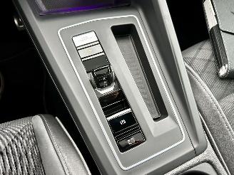 Volkswagen Golf 1.5 eTSI aut + f1 162pk R-Line - pano - hud - keyless - virtual - front + line + side + park assist picture 46