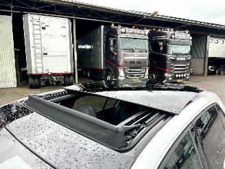 Volkswagen Golf 1.5 eTSI aut + f1 162pk R-Line - pano - hud - keyless - virtual - front + line + side + park assist picture 105