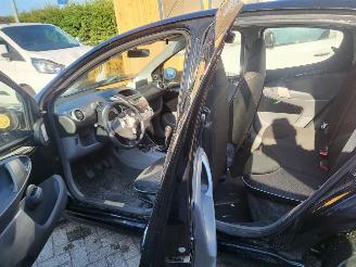 Peugeot 107 5 drs 50kw  cool edition MOTOR LOOPT picture 3