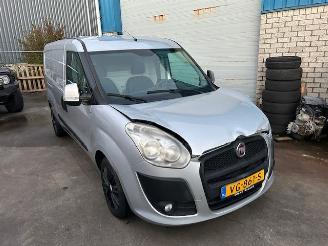 škoda osobní automobily Fiat Doblo 1.6 MULTIJET SX MAXI AUTOM 2014/2