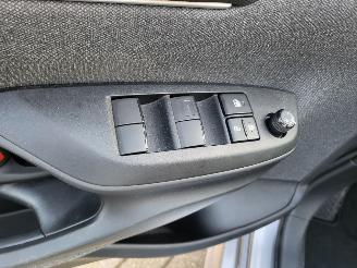 Toyota Yaris LET OP  !! Mazda 2 Hybrid autom 1.5 Agile ( Toyota Yaris) 48000km nwpr € 25000 picture 17