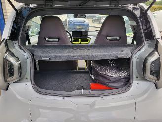 XEV Yoyo XEV (italiaans) YOYO ELECTRISCH 70 KM nw ( €21000) picture 14