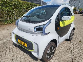 XEV Yoyo XEV (italiaans) YOYO ELECTRISCH 70 KM nw ( €21000) picture 2