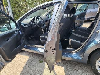 Peugeot 207 Peugeot 207 5 Drs 1.4 VTi Cool \'n Blue picture 11