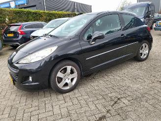 Peugeot 207 Peugeot 207 1.6 VTi Première 2e eigenaar picture 5