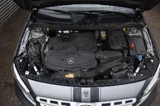 Mercedes GLA Klasse 180 122Pk *Navi/Clima/Camera picture 17