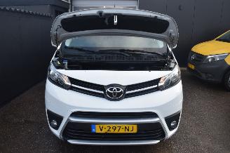 Toyota Proace 2.0 Worker D-4D Professional Long 177Pk *Navi/Clima picture 16