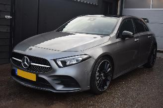 skadebil auto Mercedes A-klasse AMG 35 4MATIC Edition 306Pk *Navi/Clima/Panorama/Stoelverwarming 2019/7