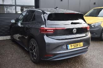uszkodzony samochody osobowe Volkswagen ID.3 58Kwh First 204Pk 3FASE *Navi/Clima/Stoelverwarming 2020/10