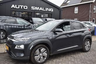 Hyundai Kona 64Kwh Premium 204Pk 3Fase 100% SOH *Navi/Clima/Leder/Camera/Stoelverwarming 2020/12