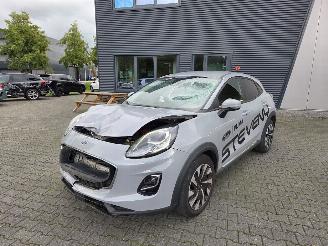 krockskadad bil auto Ford Puma TITANIUM / NAVI / STOELVERW / 30 DKM 2023/10