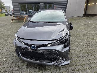 Toyota Corolla 1.8 HYBR picture 9