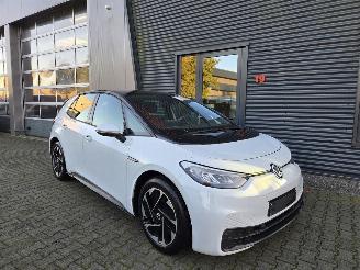 Schadeauto Volkswagen ID.3 PRO 110.KW / 62.KWh / 23500 km 2021/7