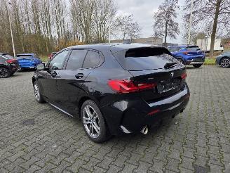 BMW 1-serie 116i M-SPORT AUTOMAAT  / PANO / 33 DKM picture 10