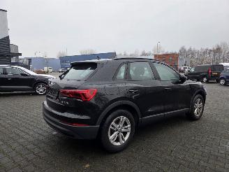 Schadeauto Audi Q3 110kw TFSi / 67dkm 2019/11
