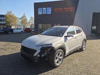 Coche accidentado Hyundai Kona 88kw 48v / NAVI / CAMERA / CLIMA 2022/3