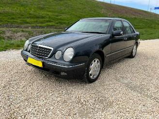 krockskadad bil auto Mercedes E-klasse 430 Avantgarde !!! B6 ARMOURED GEPANTSERD GEPANZERT!!! 2001/1
