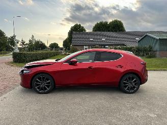 Mazda 3 2.0 SkyActiv-G Luxery | RHD | HUD | CAMERA | ACC picture 2