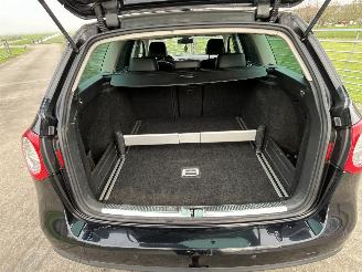 Volkswagen Passat VARIANT 2.0TDi - 125kW Highline - perfect rijdende auto - ingeruild - trekhaak - winterset picture 26