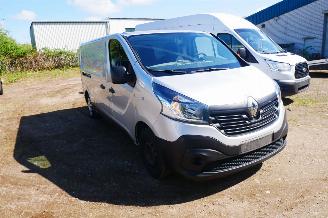 Renault Trafic L2H1 picture 2