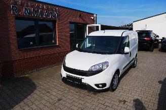 begagnad bil bedrijf Fiat Doblo  2017/5