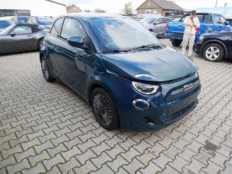 Fiat 500E ICON picture 4