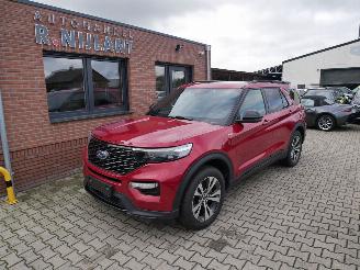 Damaged car Ford Explorer ST-LINE AWD 7-PERSOONS PLUG-IN LEER LED PANORAMADAK. 2023/4