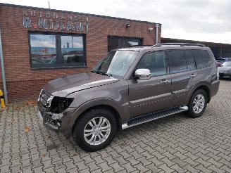  Mitsubishi Pajero 3.2 DI-D  PANORAMADAK LEER XENON AWD 7 PERSOONS 2016/3