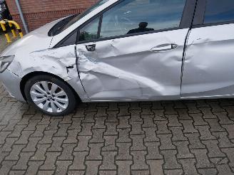 Opel Astra Sports Tourer Business Start/Stop picture 11