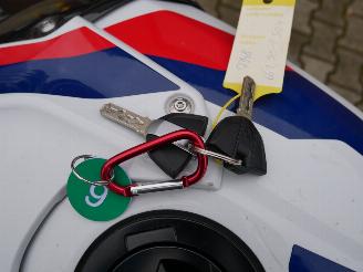 BMW  M 1000 RR picture 13