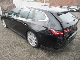 BMW i5 i5 E-Drive40 AUT. Touring  Navi Leer Camera Led StoelVerwarming..... picture 7