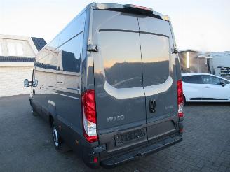Iveco Daily 35S16 2.3D MAXI !! Climatronic Navi Camera Led CruiseControl 19.800Netto picture 5