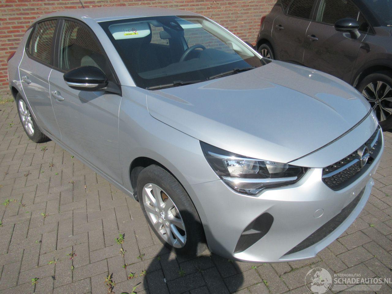 Opel Corsa 1.2B Edition 13.590km!!  Airco CruiseControl Parktronic Navigatie-Voorbereid