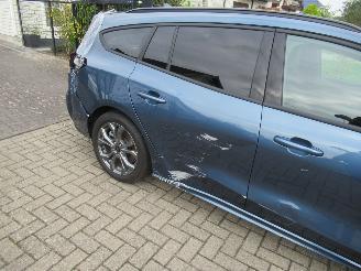 Ford Focus 1.0Ecoboost 155pk AUT. M-Hybrid  ST-LINE X Climat Navi Camera Stoel/StuurVerwarming..... picture 7