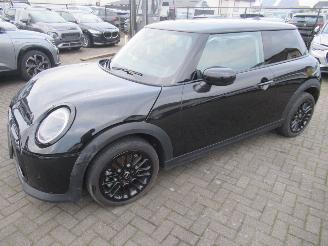 Mini Cooper Cooper C 1.5 Aut. 7.817km!! Climatronic HalfLeer Navi Camera Panorama-D Head-Up Stoel/Stuur-Verwarming... picture 11