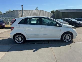 Mercedes B-klasse 160 picture 16