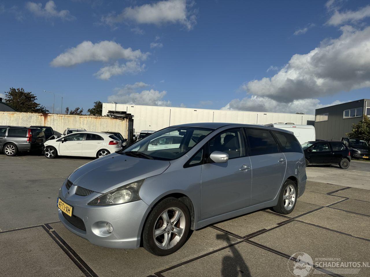 Mitsubishi Grandis 2.4 -16v Intense 7 persoons